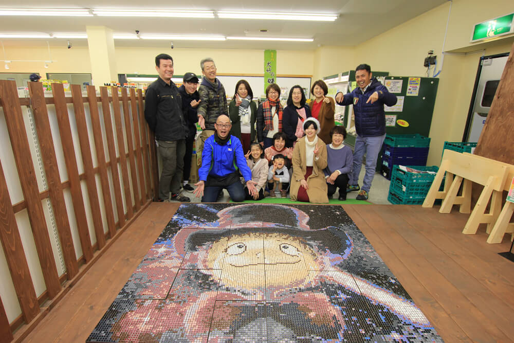 えんとつ町のプペルの名場面をモザイクタイルアートに